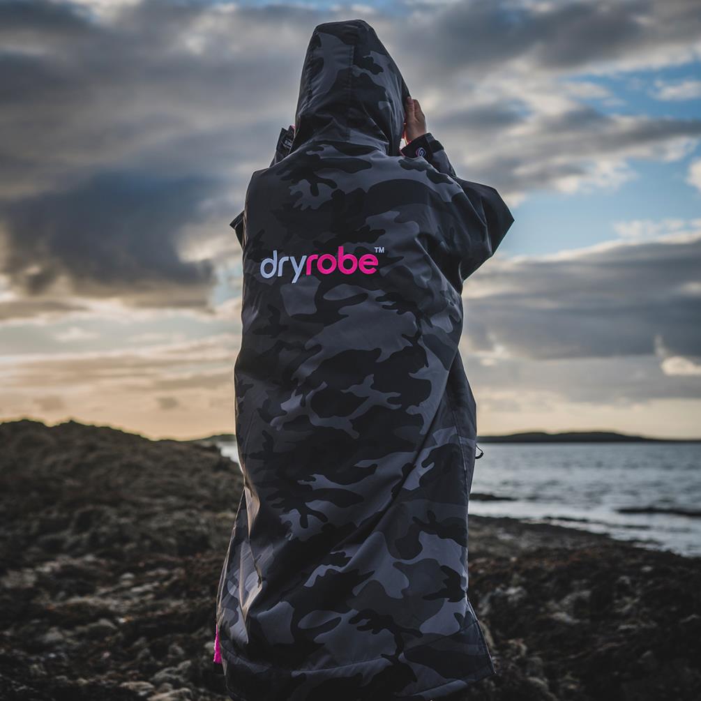 dryrobe Advance Long Sleeve Changing Robe - Black Camo / Pink Extra Image 6